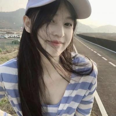 小资女孩向前冲
